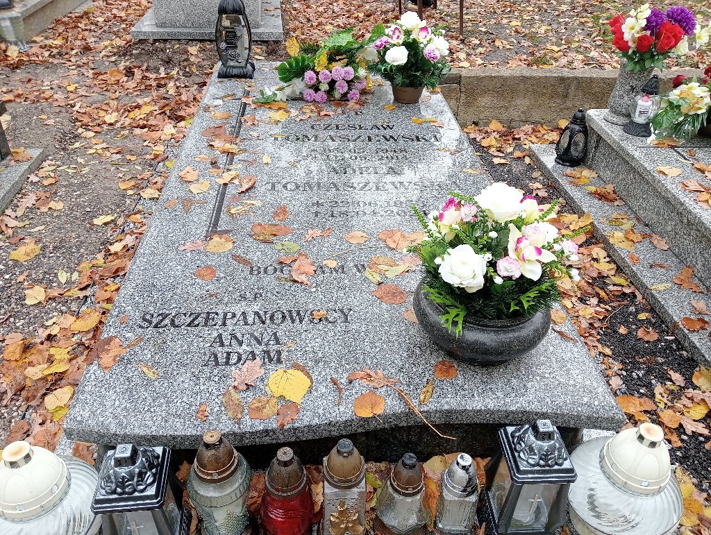 Grób Adela Tomaszewska