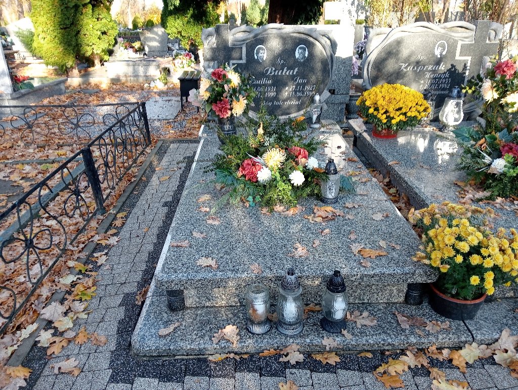 Grób Emilia Bułat