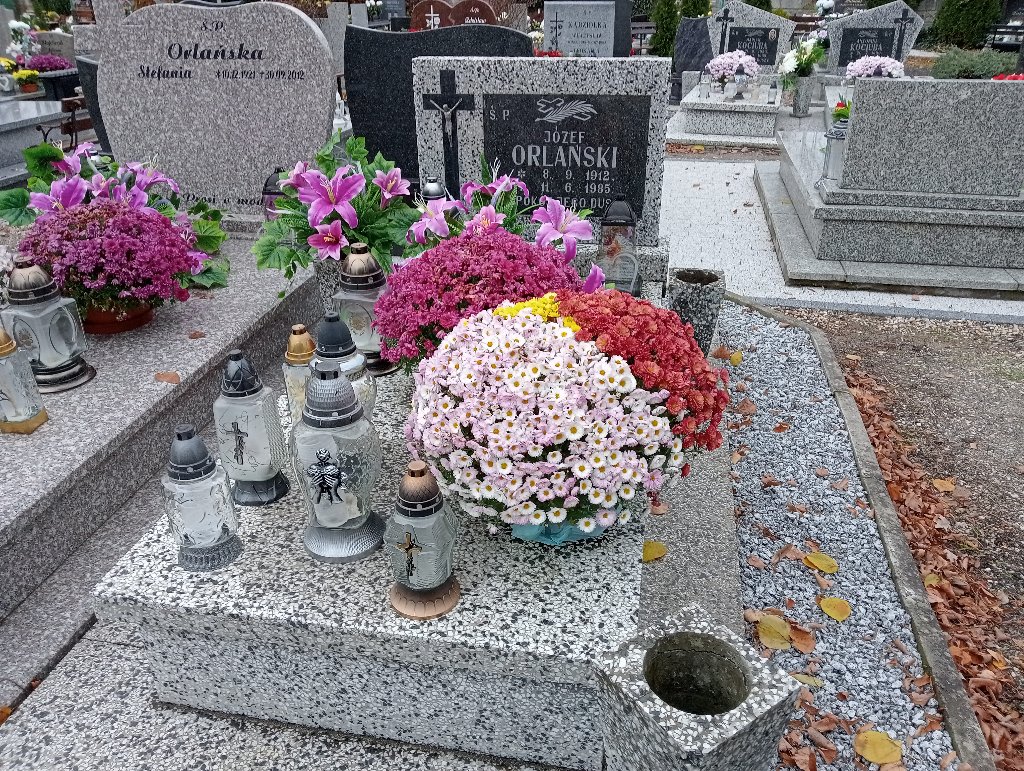 Grób Józef Orlański