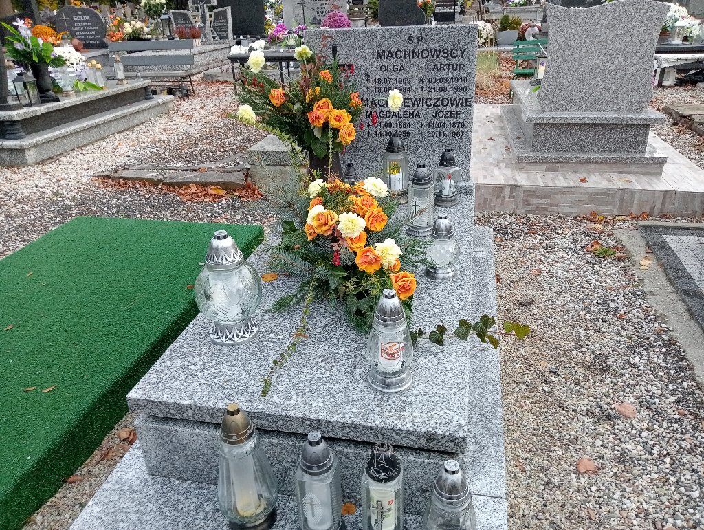 Grób Artur Machnowski