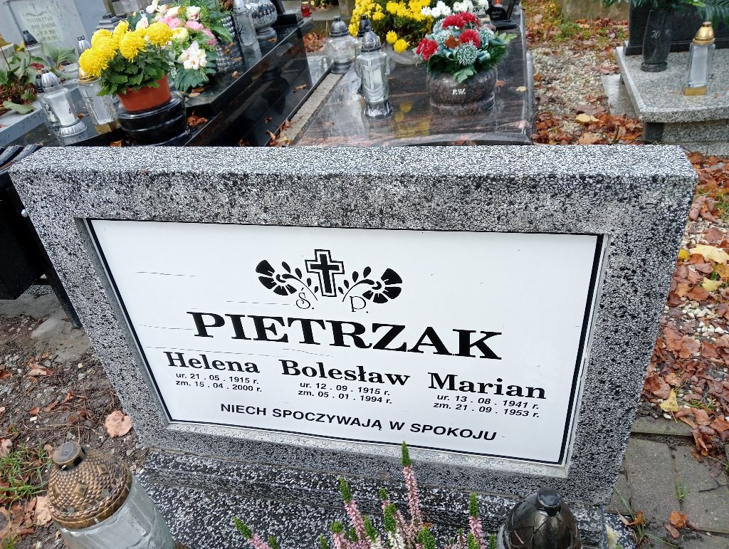 Helena Pietrzak 1915 Chojnów - Grobonet - Wyszukiwarka osób pochowanych