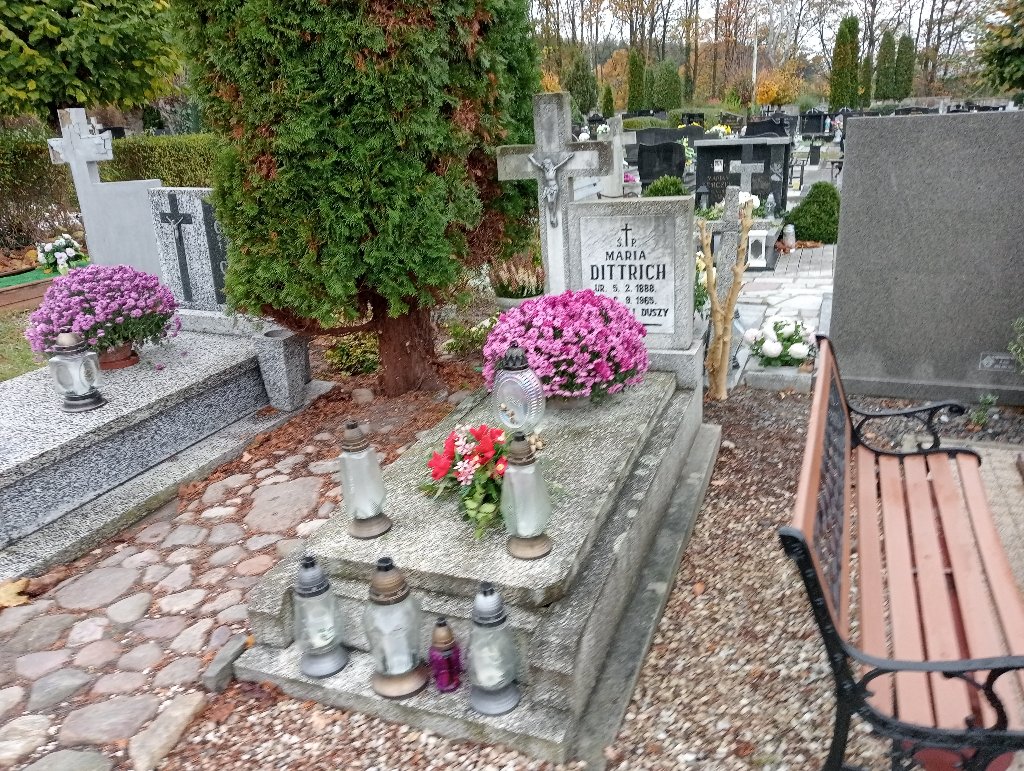 Grób Maria Dittrich