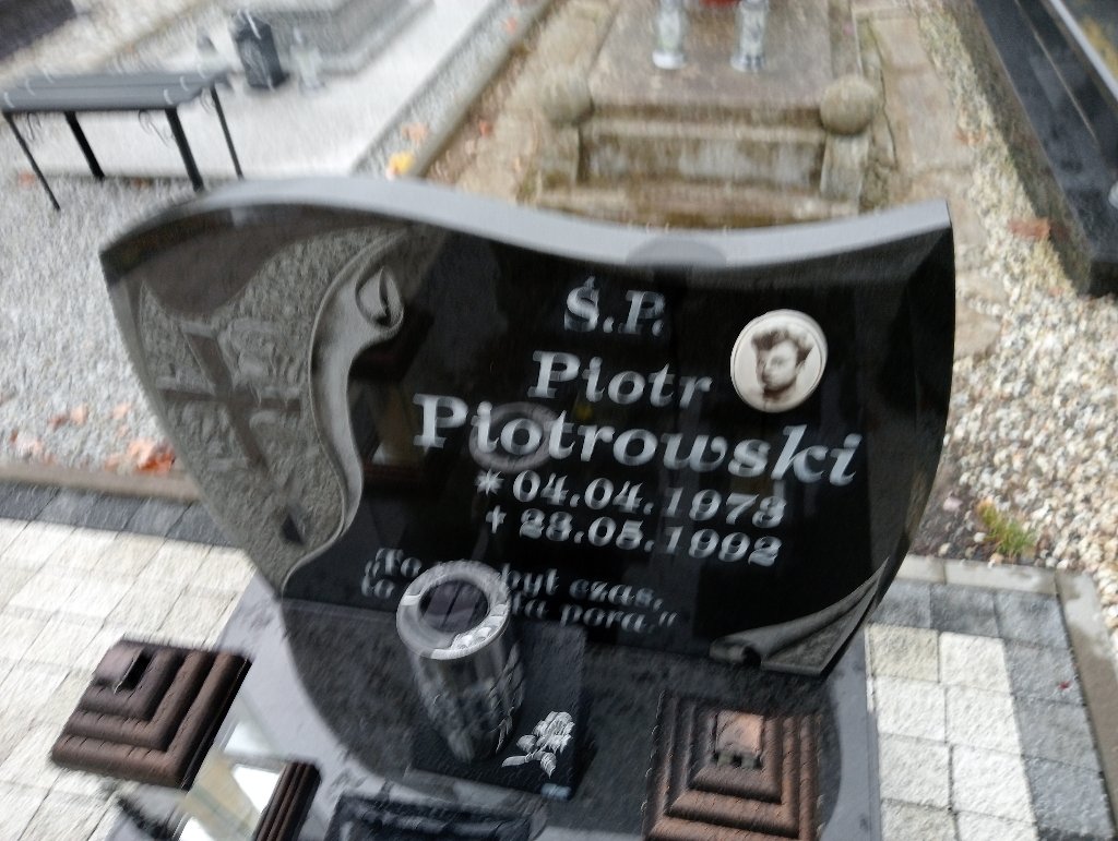 Piotr Piotrowski 1973 Chojnów - Grobonet - Wyszukiwarka osób pochowanych