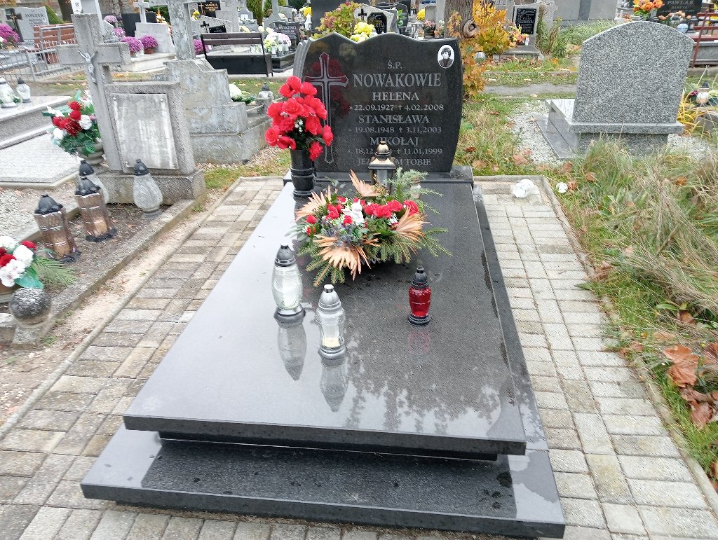 Grób Mikołaj Nowak